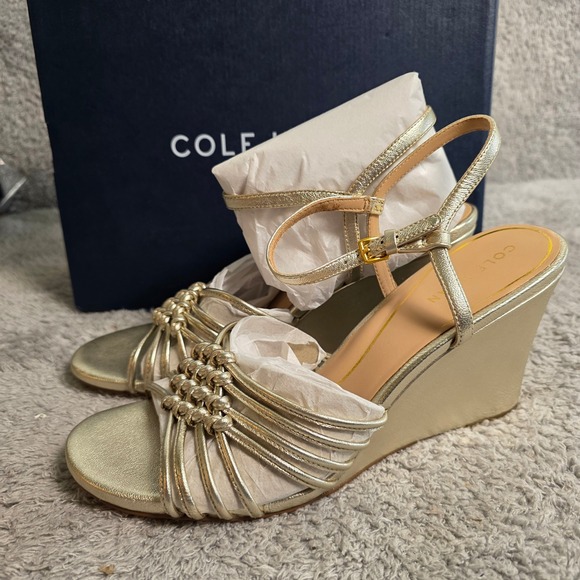COLE HAAN Jitney Knot Wedge Soft Gold Leather Metallic Sandals Size 10 B NIB - Picture 2 of 6